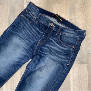 Mid rise skinny jeans